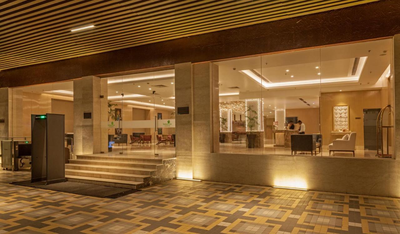 Lemon Tree Premier, Patna Hotel Patna  Exterior foto